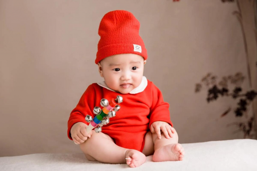 黔东怀孕肚子饿了就想吐